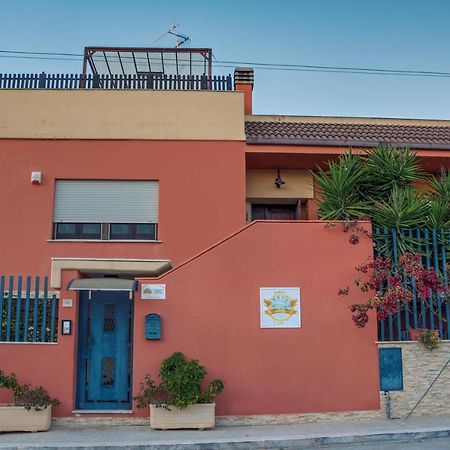 Terra Di Sole Bed & Breakfast Мадзара дел Вало Екстериор снимка