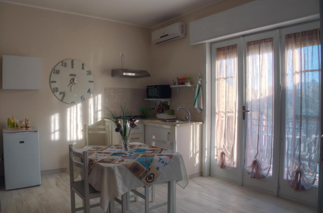 Terra Di Sole Bed & Breakfast Мадзара дел Вало Екстериор снимка